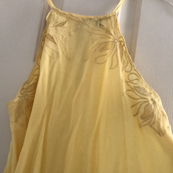 Kendall & Kylie Yellow Tank - Picture 2 of 3